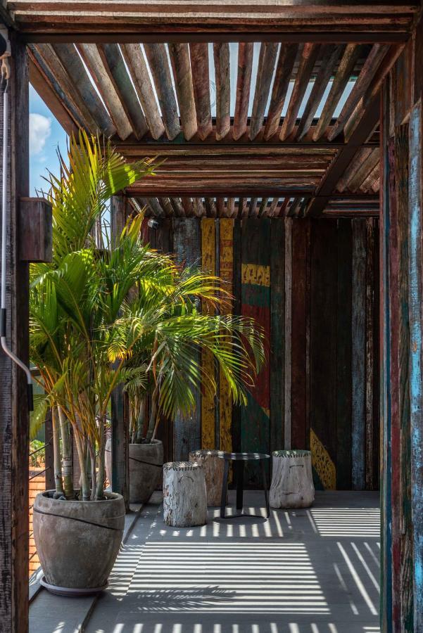 M Boutique Hostel Legian Kuta  Bagian luar foto