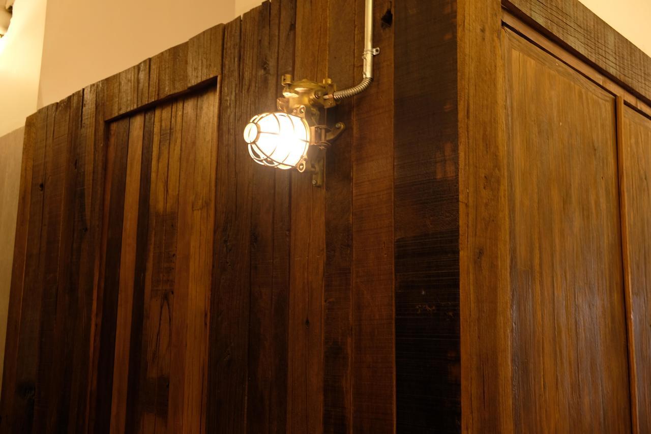 M Boutique Hostel Legian Kuta  Bagian luar foto